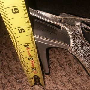 Jacqueline Ferrar Shoes - Silver heels Jacqueline Ferrar Shoes - Silver heels